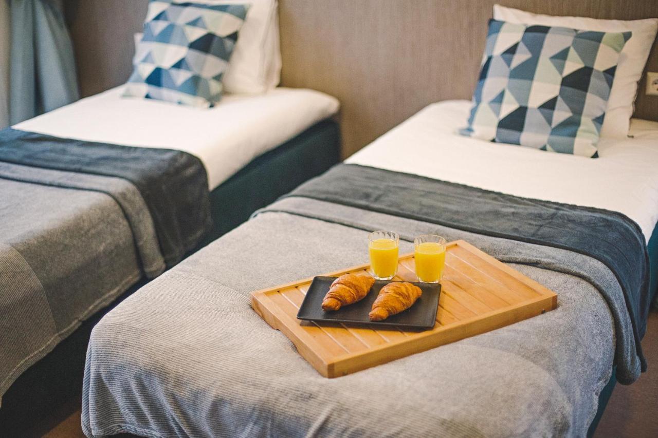 Floros Namai Hotel Silale Kültér fotó