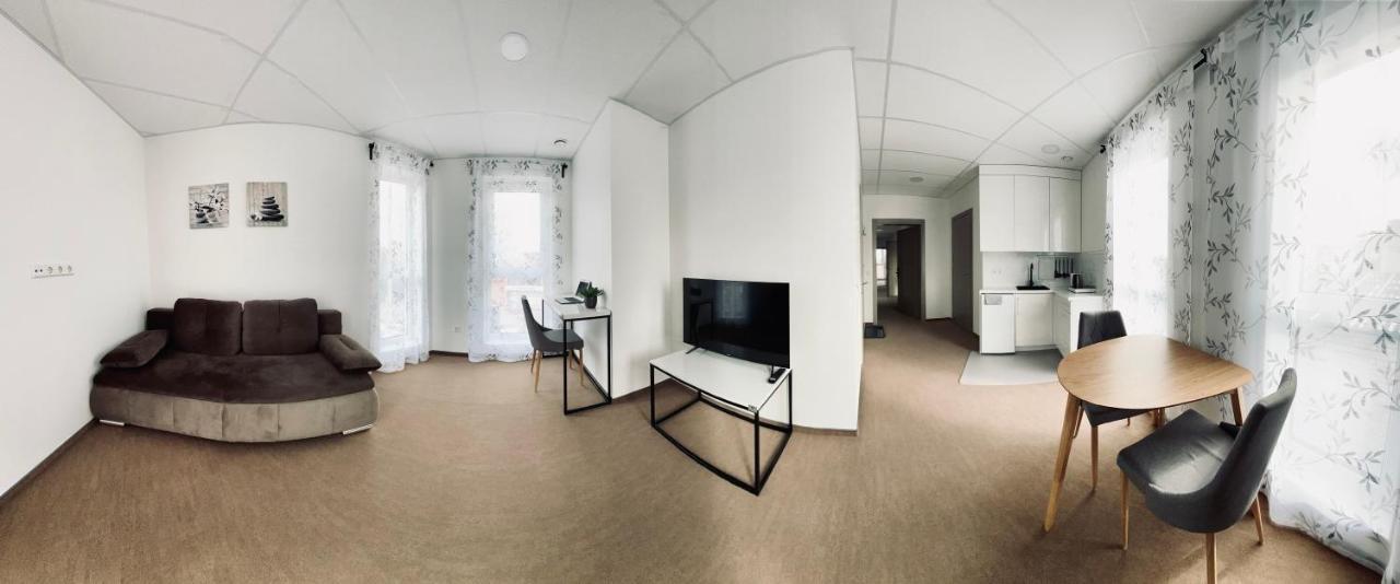 Floros Namai Hotel Silale Kültér fotó