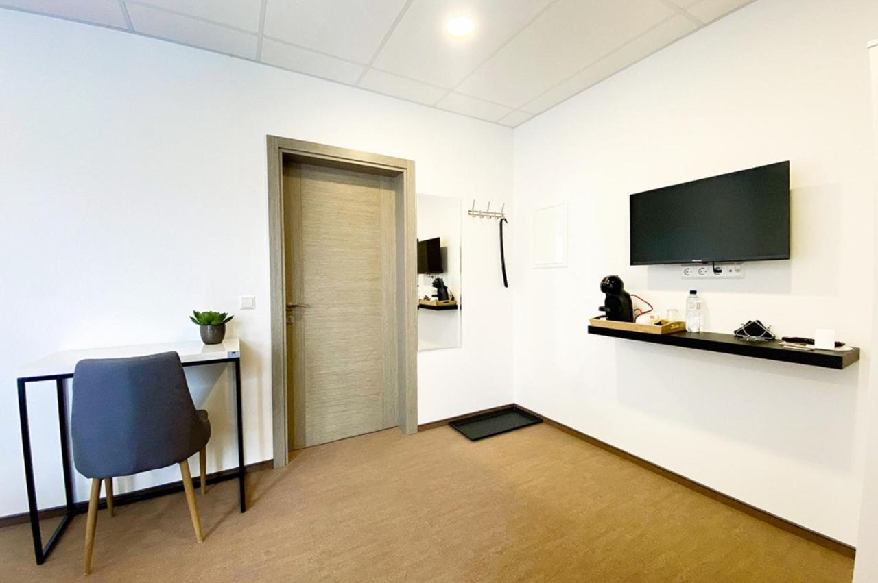 Floros Namai Hotel Silale Kültér fotó